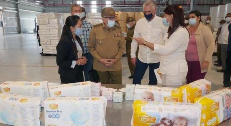 Visitan Raúl, Díaz-Canel y Marrero la Zona Especial de Desarrollo Mariel, enclave estratégico de Cuba