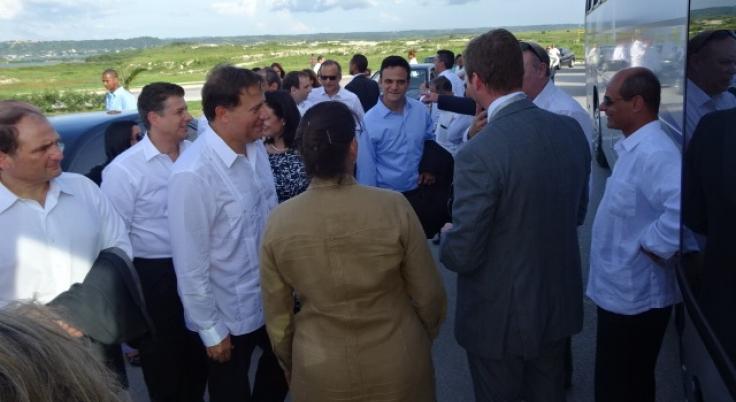 Presidente panameño visita la Zona Especial de Desarrollo Mariel