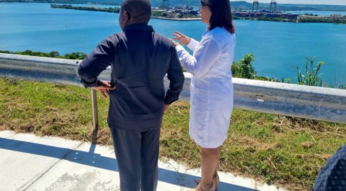 Presidente de Mozambique visita ZED Mariel