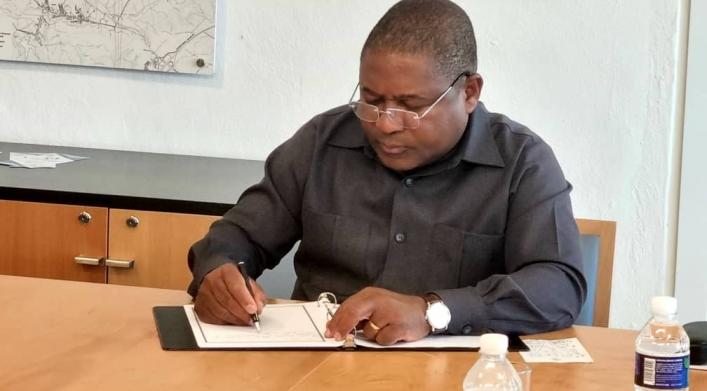 Presidente de Mozambique visita ZED Mariel