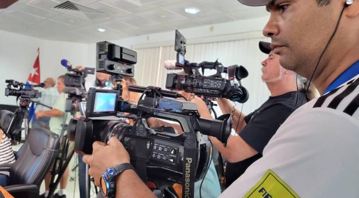 Prensa Nacional y extranjera
