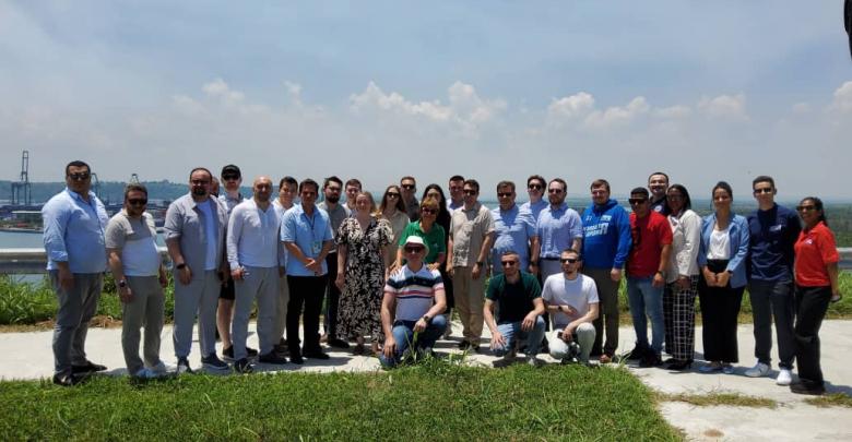 Visita de jóvenes rusos