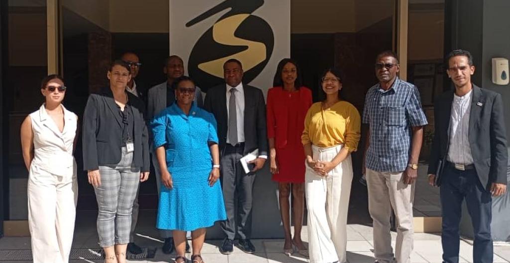 ZED Mariel recibe a Ministra de Relaciones Internacionales de la República de Namibia