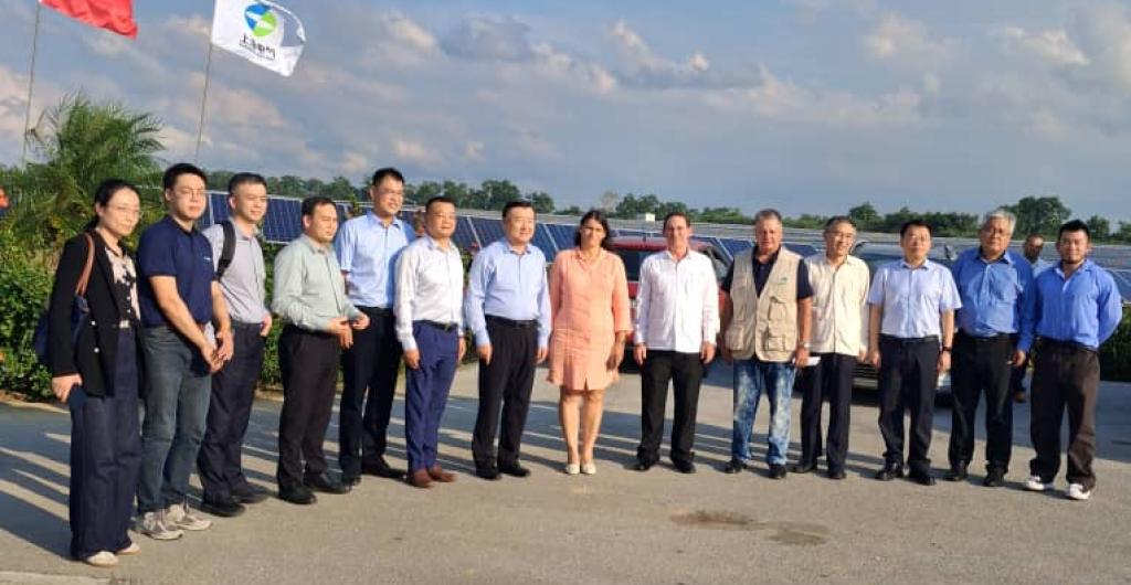 La Oficina de la Zona Especial de Desarrollo Mariel recibe a Ministro de Vivienda y Desarrollo Urbano-Rural de la República Popular China